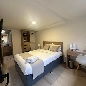 5* Hotel One Fourteen